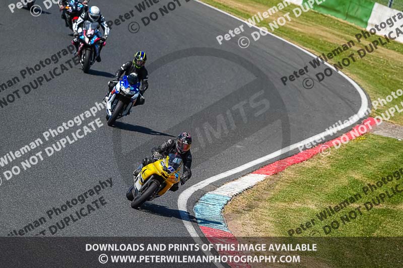 enduro digital images;event digital images;eventdigitalimages;mallory park;mallory park photographs;mallory park trackday;mallory park trackday photographs;no limits trackdays;peter wileman photography;racing digital images;trackday digital images;trackday photos